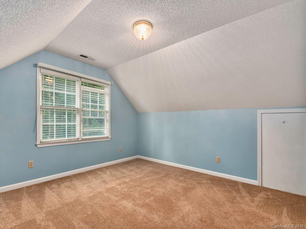 2 Cambridge Drive - Photo 13