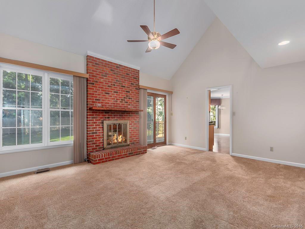 2 Cambridge Drive - Photo 4