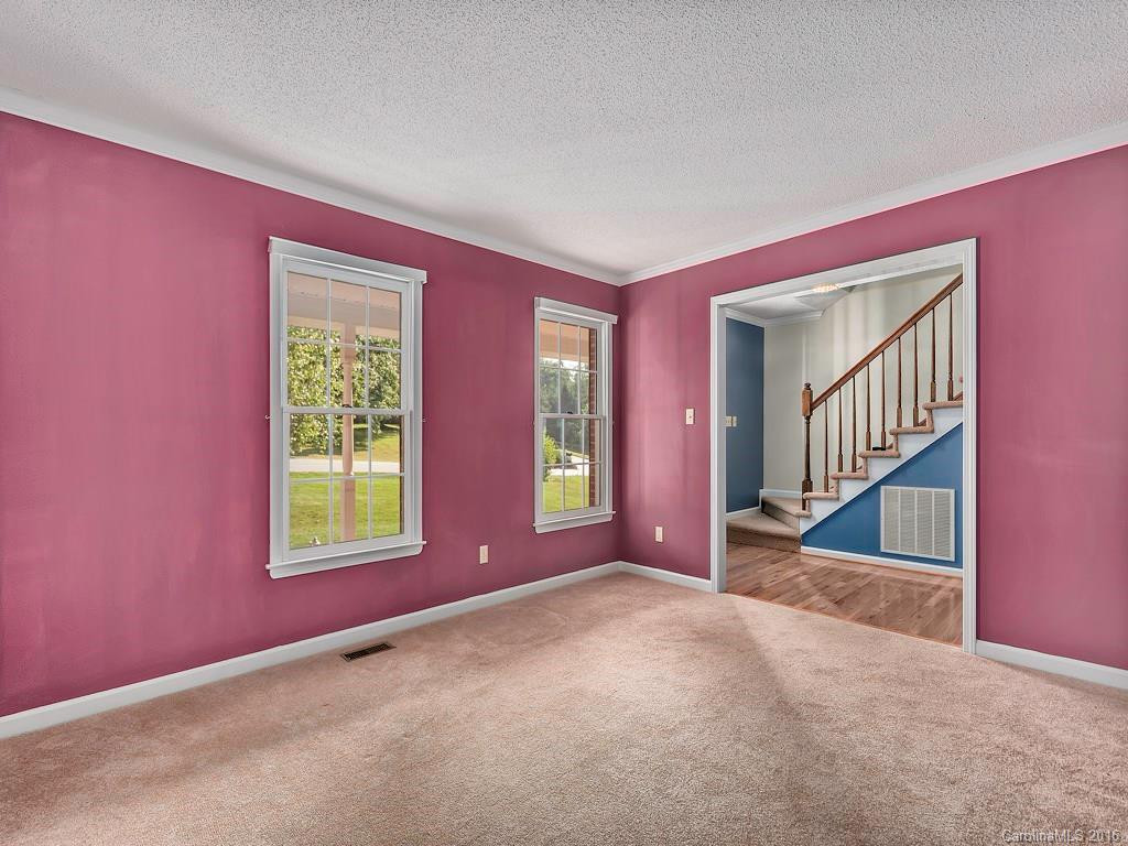 2 Cambridge Drive - Photo 5