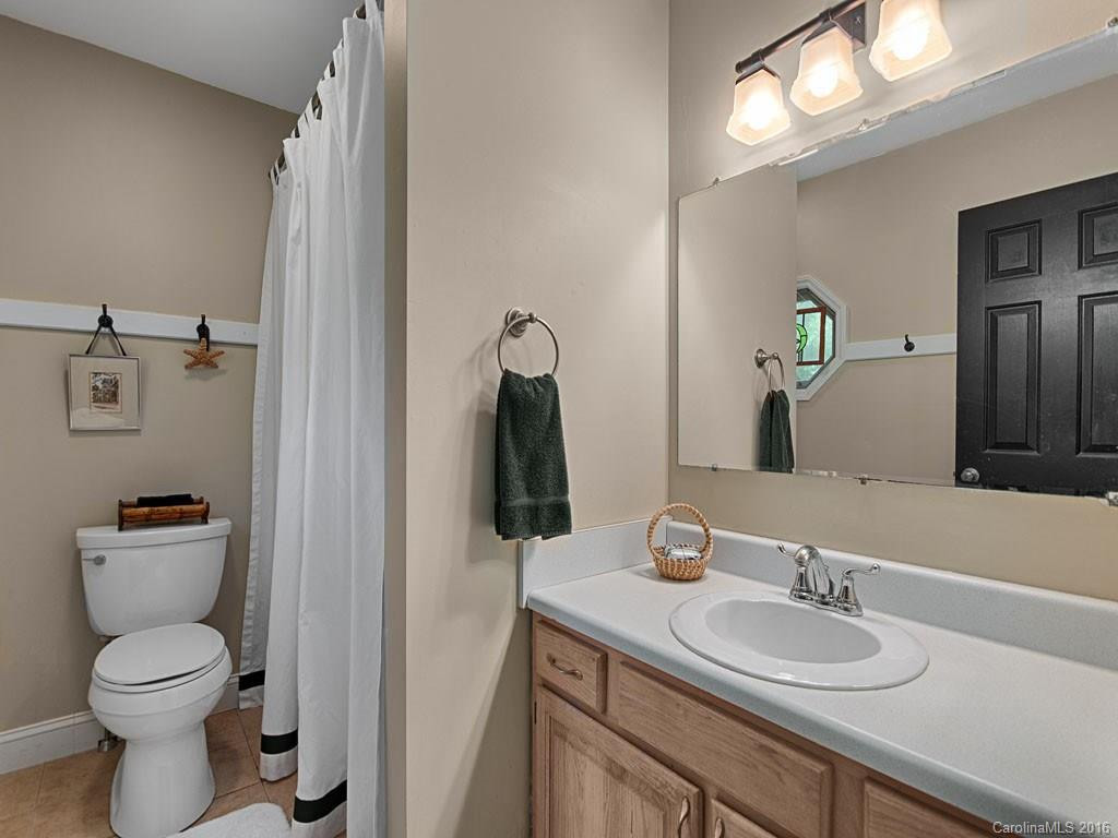 110 Spring Drive - Photo 8