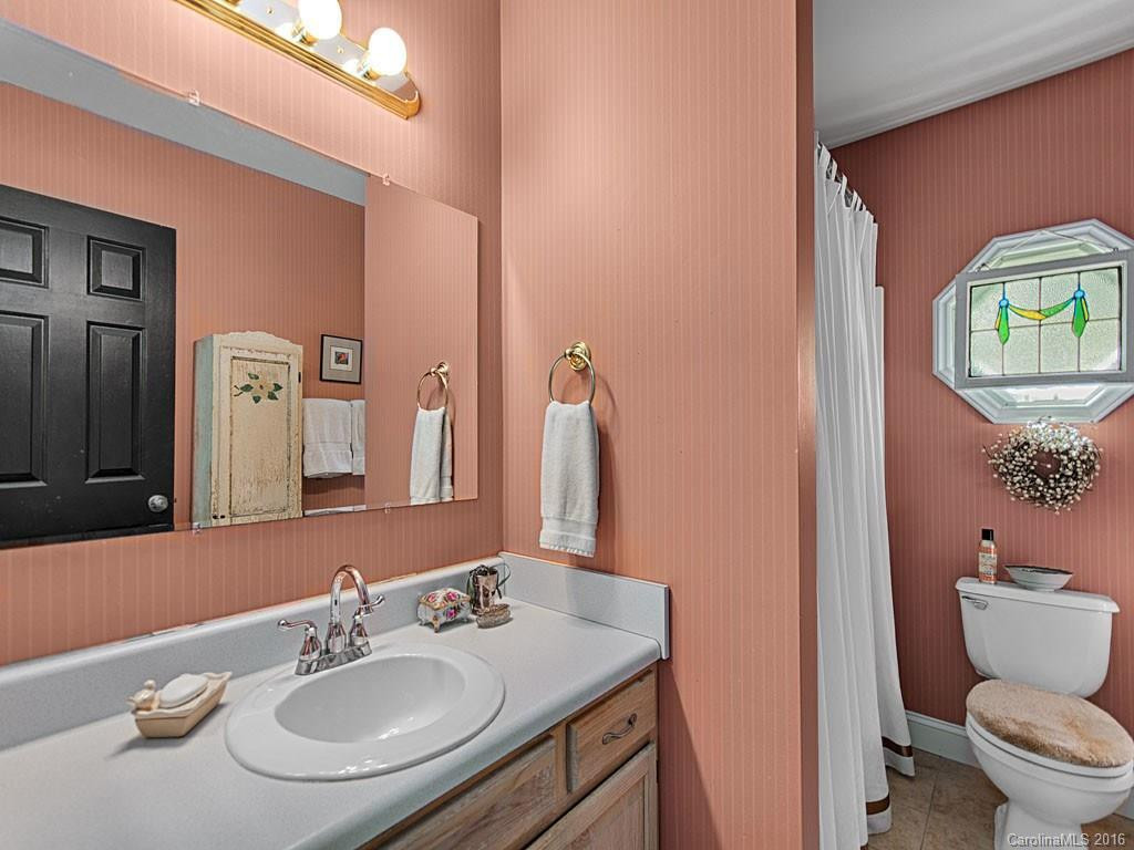 110 Spring Drive - Photo 10