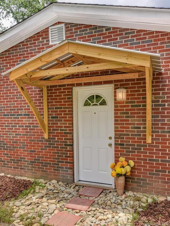 76 Thompson Road - Photo 2