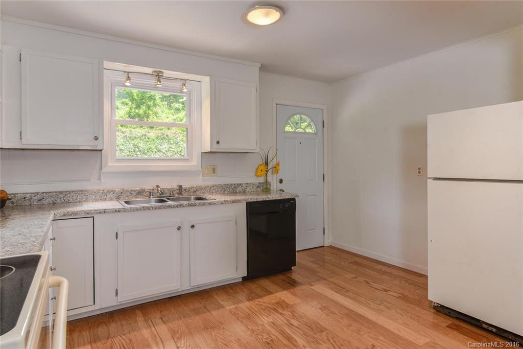 76 Thompson Road - Photo 5