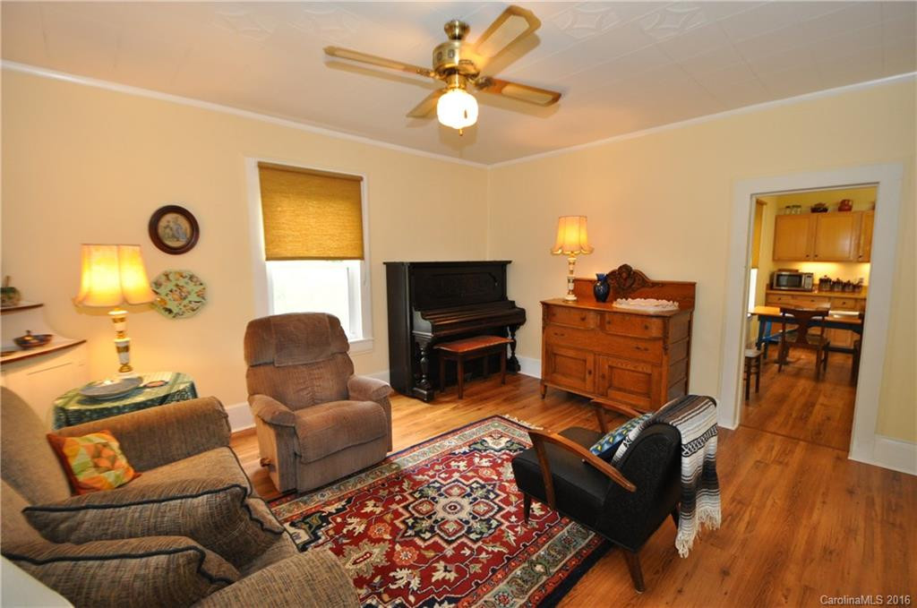 80 Meadow Lane - Photo 2