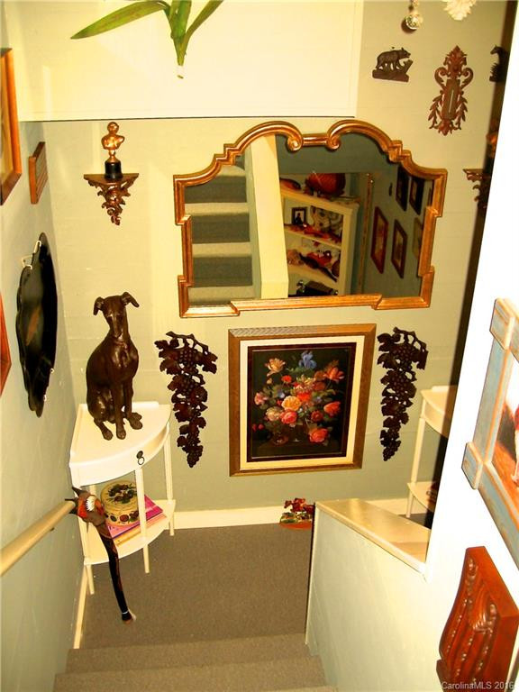 283 Melrose Avenue - Photo 14