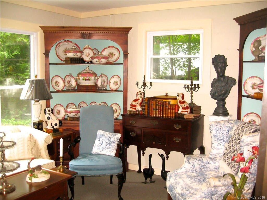 283 Melrose Avenue - Photo 15