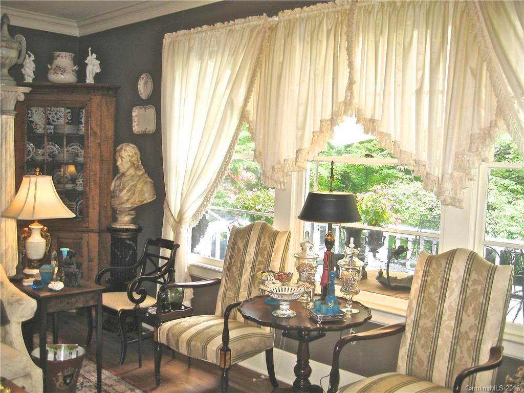 283 Melrose Avenue - Photo 5