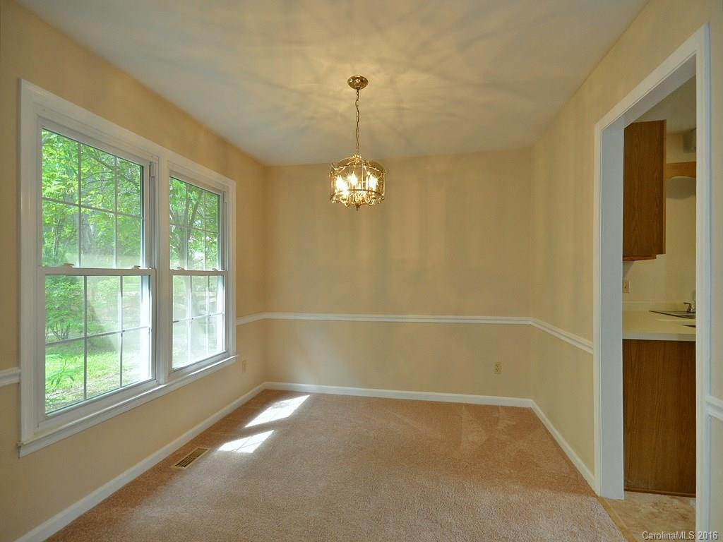 11 Westminster Drive - Photo 6