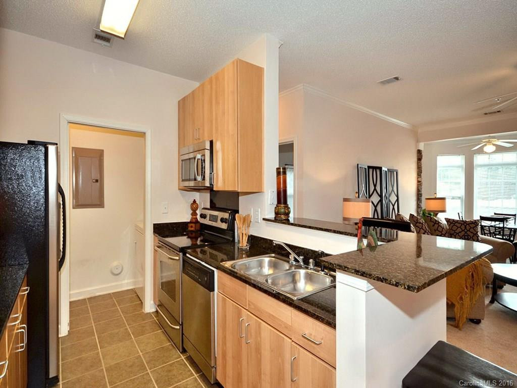 1000 Olde Eastwood Village Boulevard #1-B - Photo 2