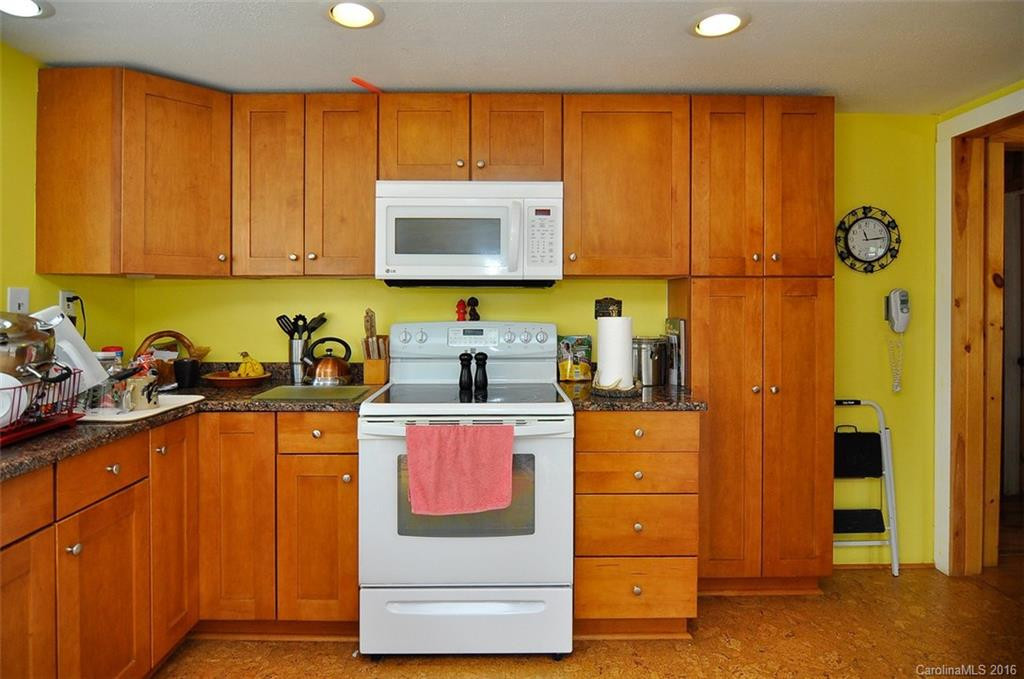 4 Bradford Circle #3 - Photo 5