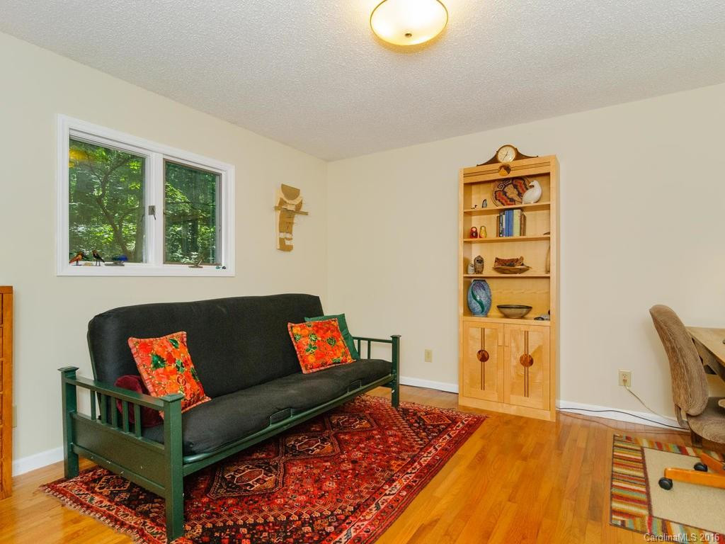 8 Beech Tree Lane - Photo 13