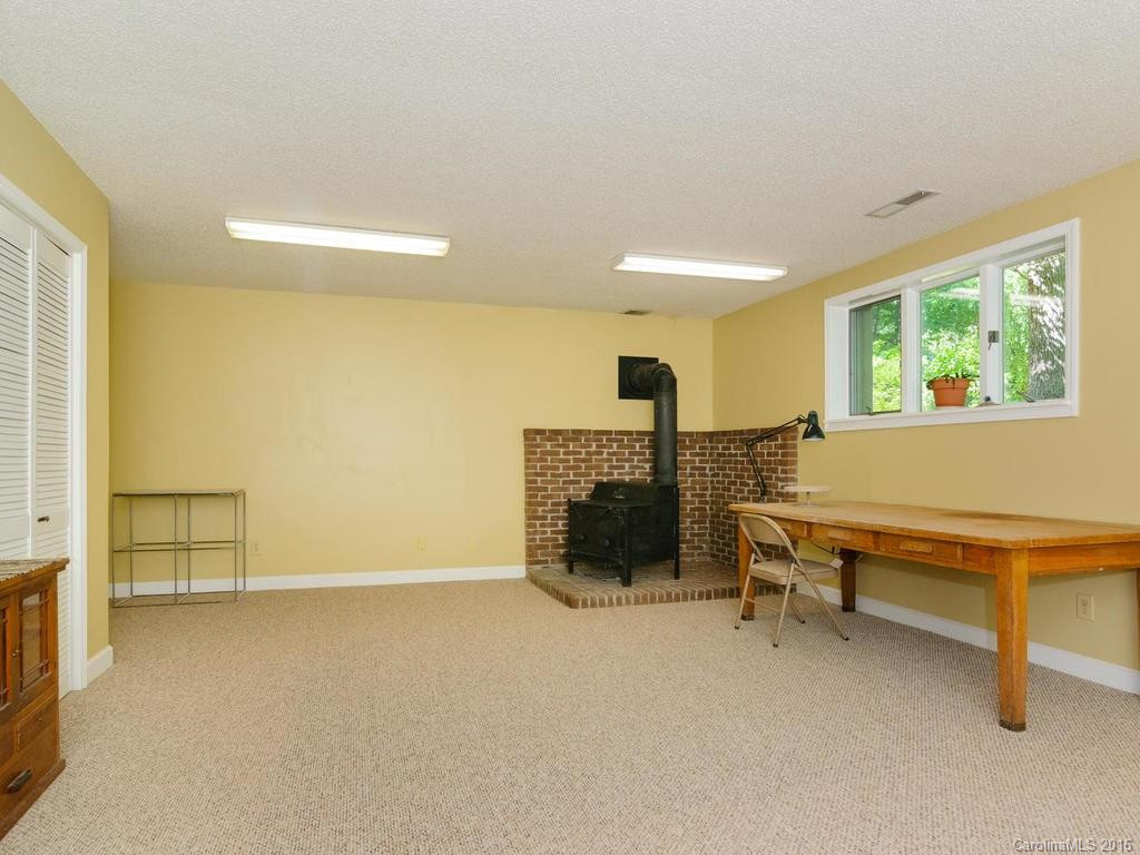 8 Beech Tree Lane - Photo 15