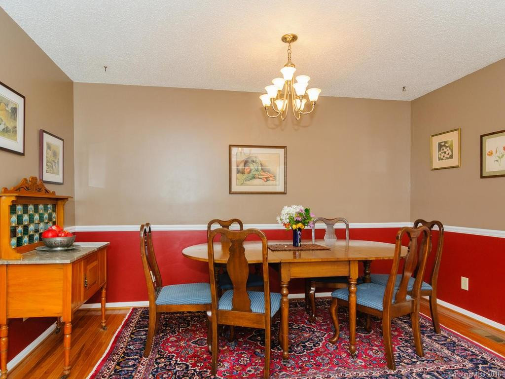 8 Beech Tree Lane - Photo 5