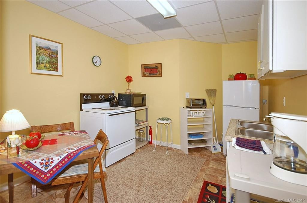 46 Samuel Court - Photo 11