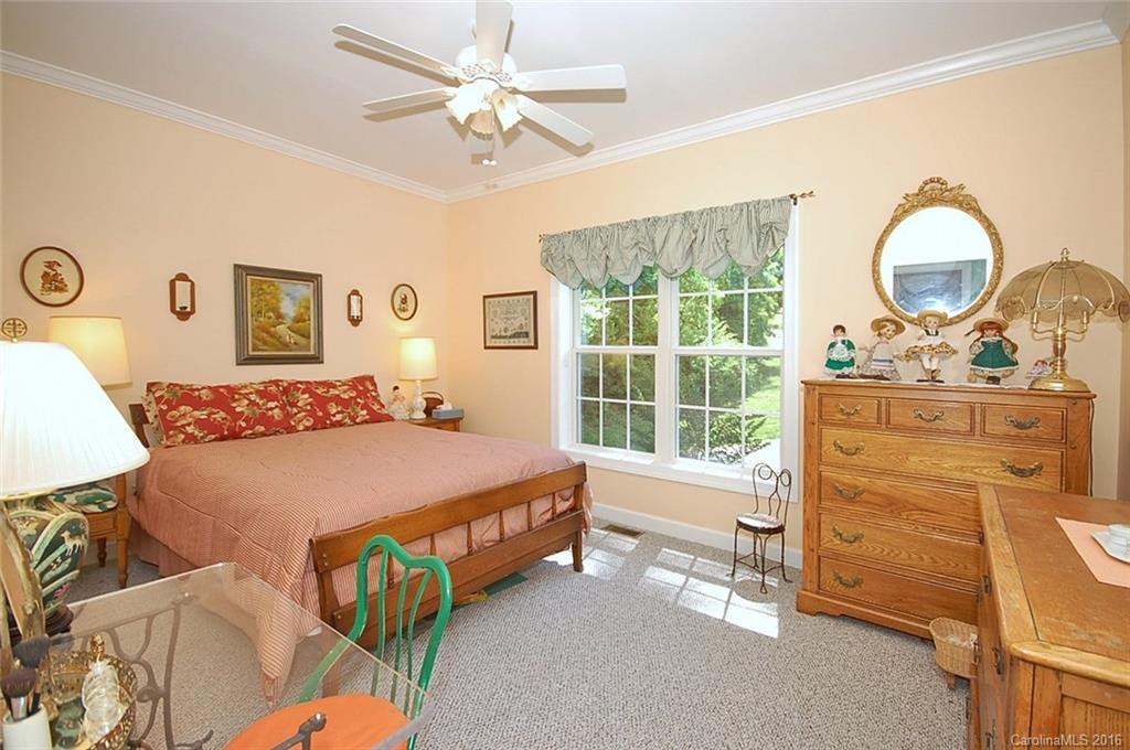 46 Samuel Court - Photo 8