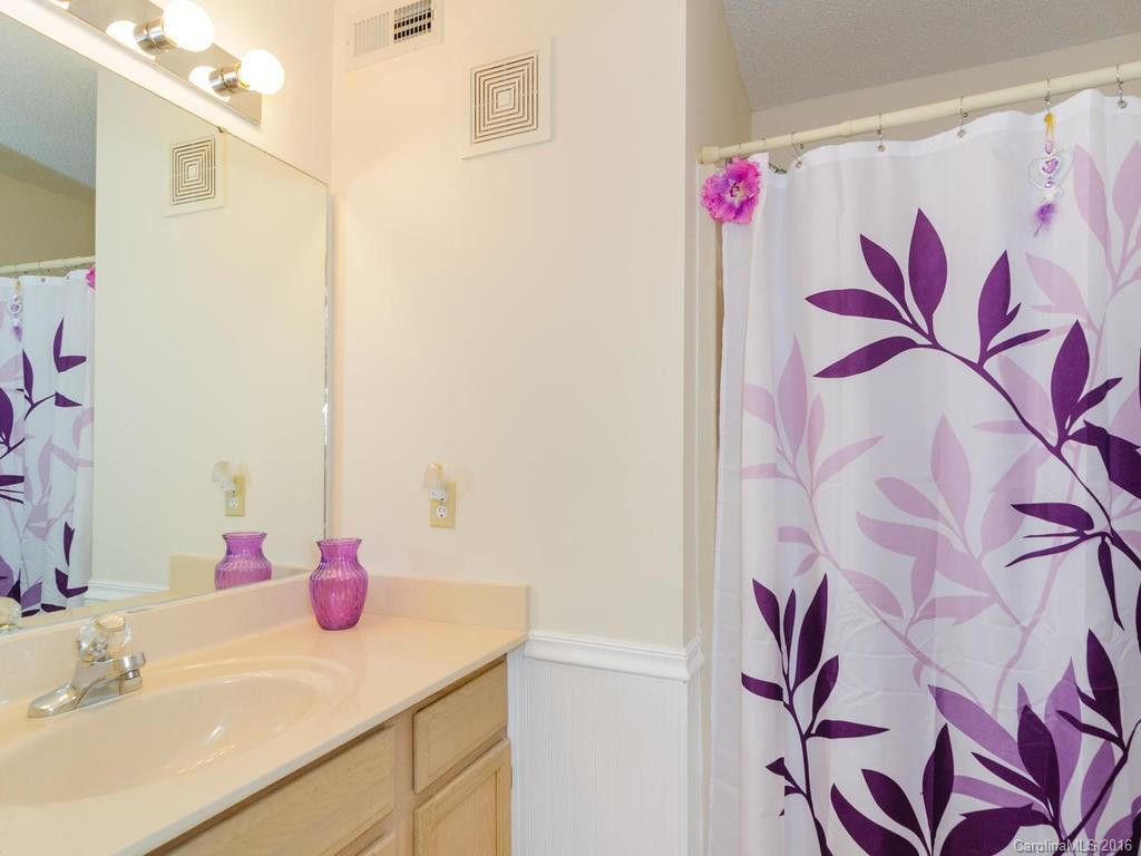 2803 Sagamore Lane #2803 - Photo 14