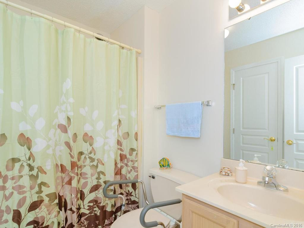 2803 Sagamore Lane #2803 - Photo 17