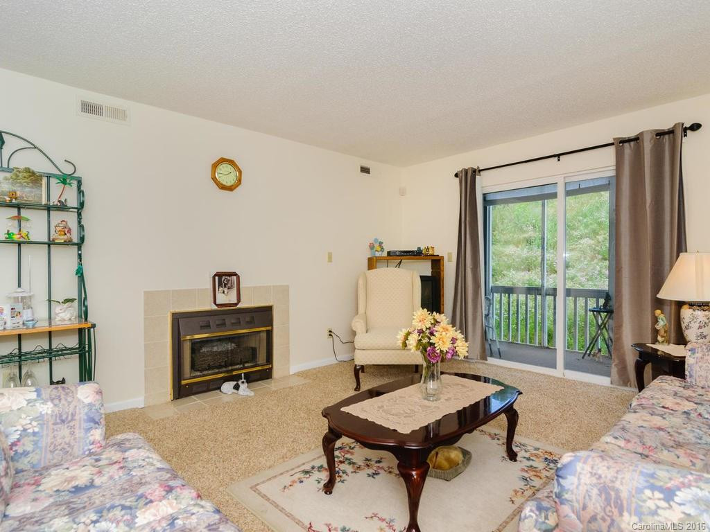 2803 Sagamore Lane #2803 - Photo 4