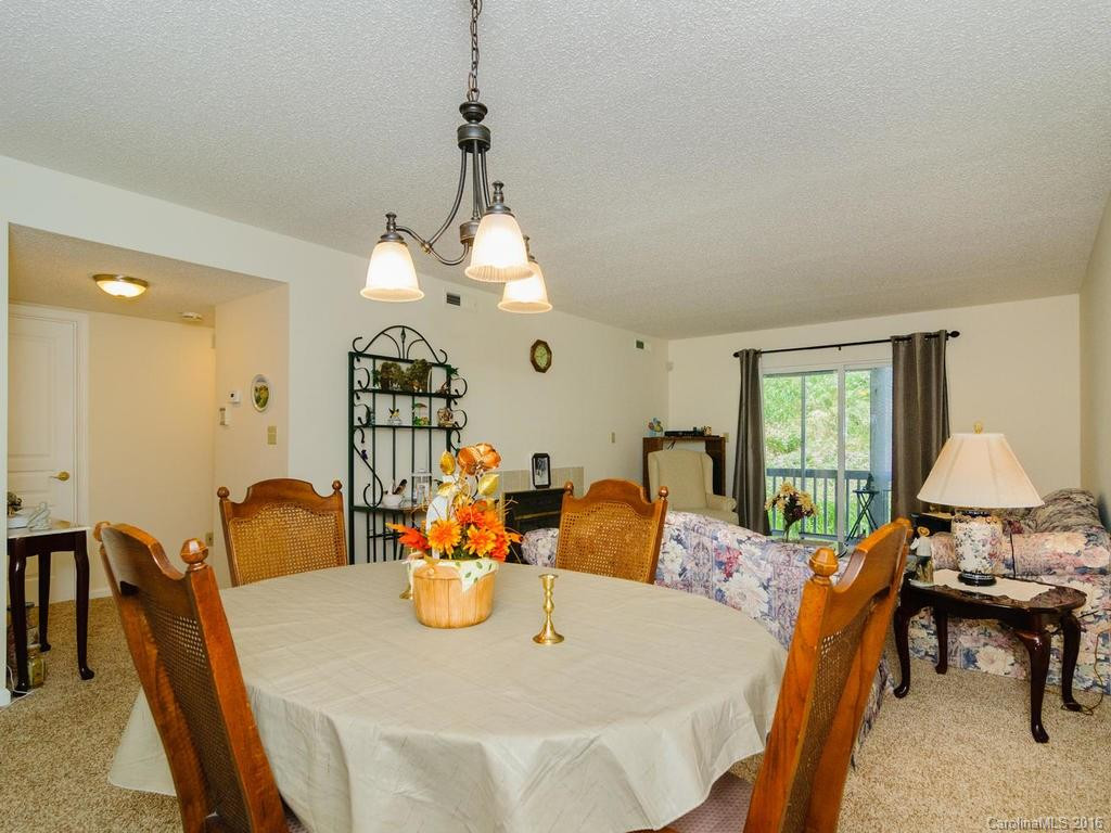 2803 Sagamore Lane #2803 - Photo 7