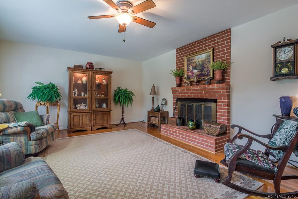 20 Delphia Drive - Photo 14