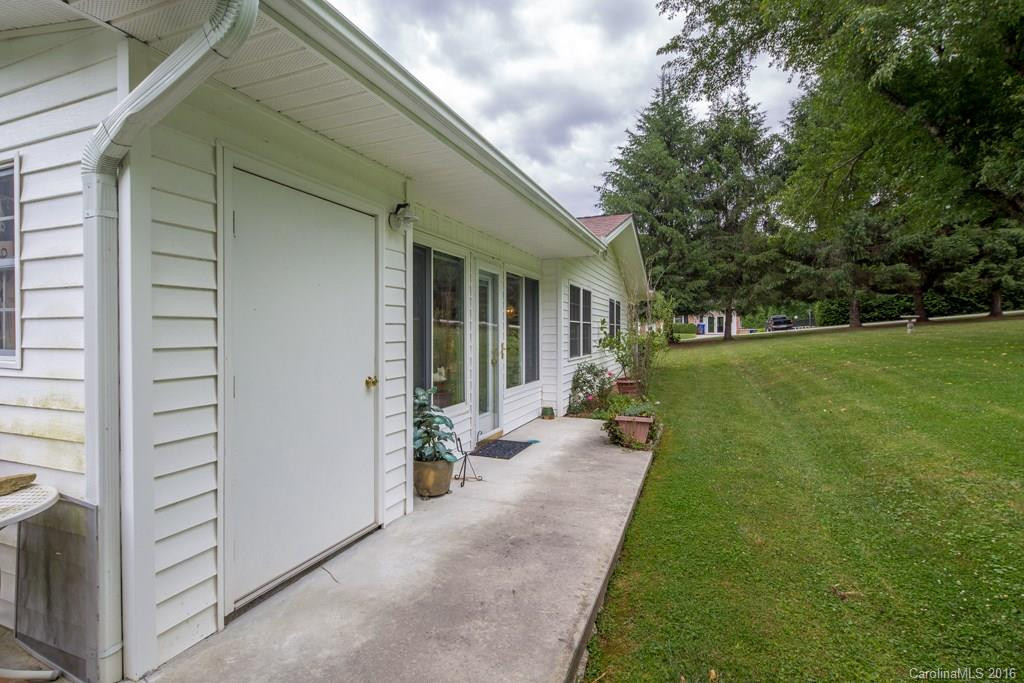 20 Delphia Drive - Photo 5