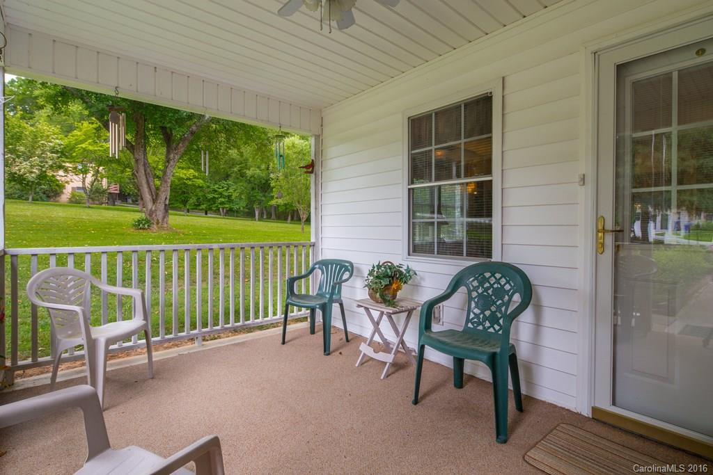 20 Delphia Drive - Photo 8