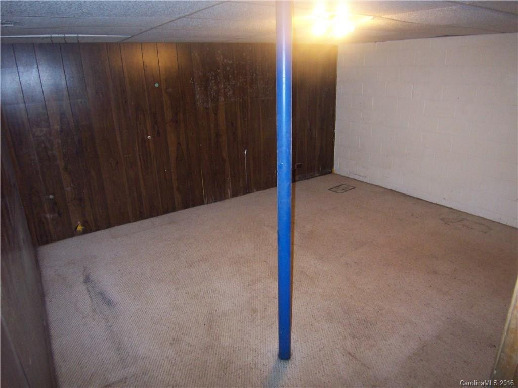 8015 Oak Street - Photo 11