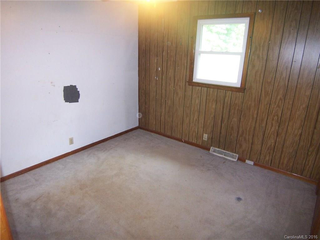 8015 Oak Street - Photo 9