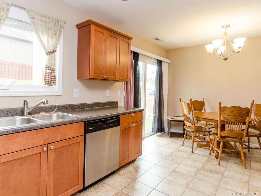 14 English Ivy Road #- - Photo 13