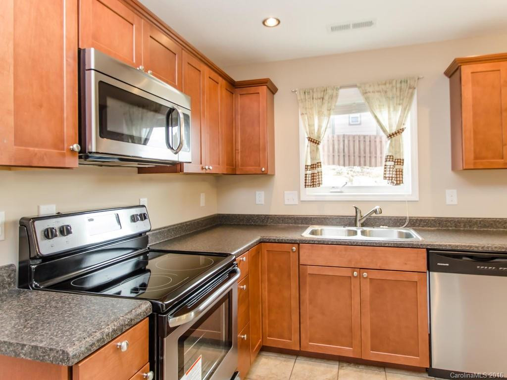 14 English Ivy Road #- - Photo 14
