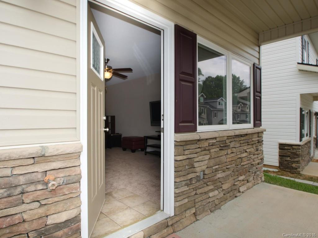 14 English Ivy Road #- - Photo 5