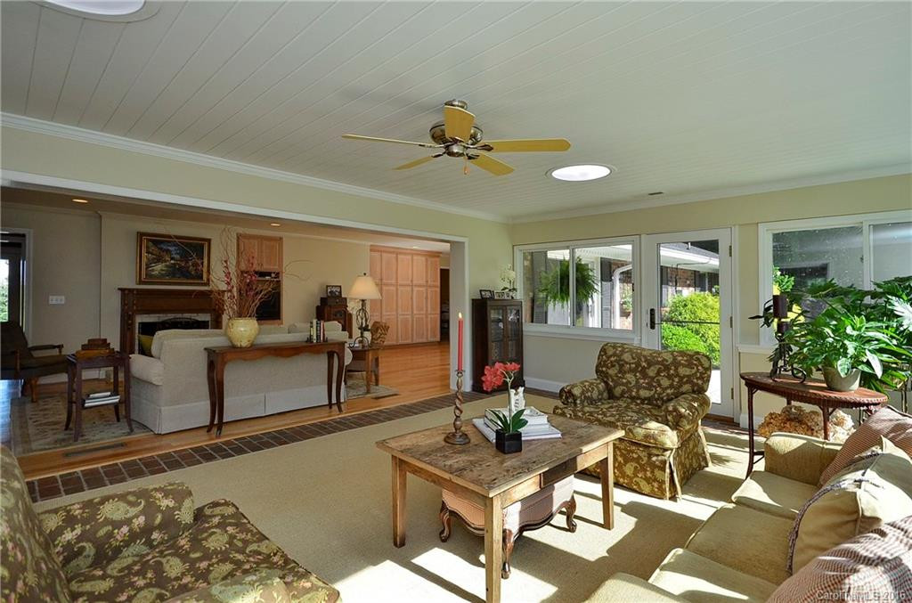 1902 Country Club Road - Photo 15