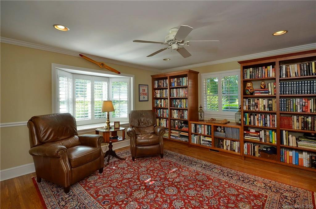 1902 Country Club Road - Photo 17