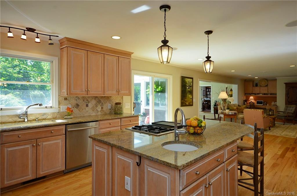 1902 Country Club Road - Photo 9