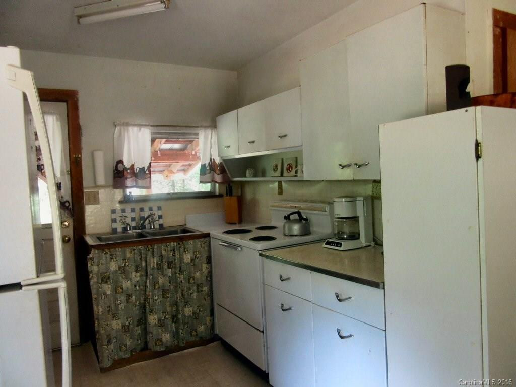 3915 Tanasee Gap Road - Photo 6