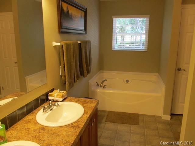272 Windwood Drive #11 - Photo 12