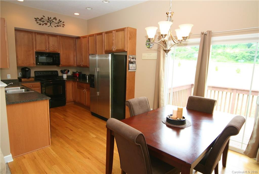 370 Beck Creek Circle - Photo 5