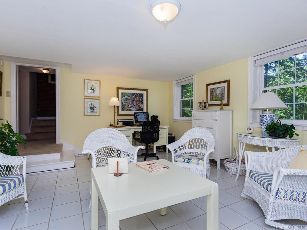111 Griffing Boulevard - Photo 16