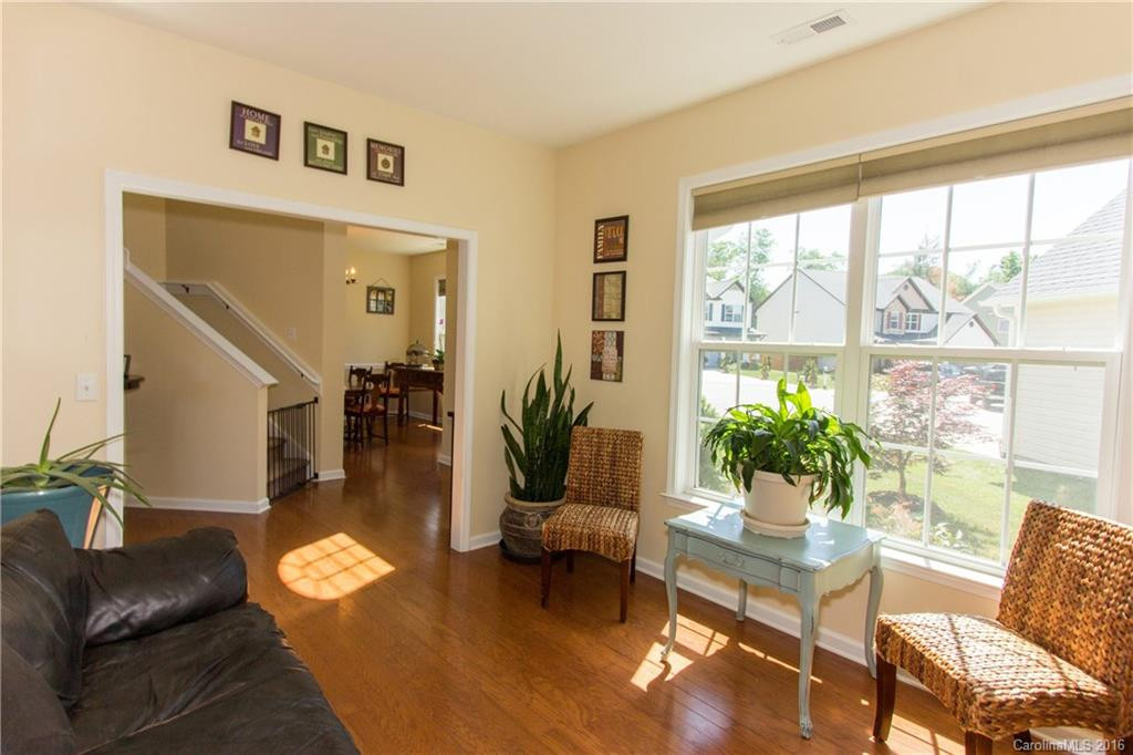 122 River Walk Drive - Photo 4