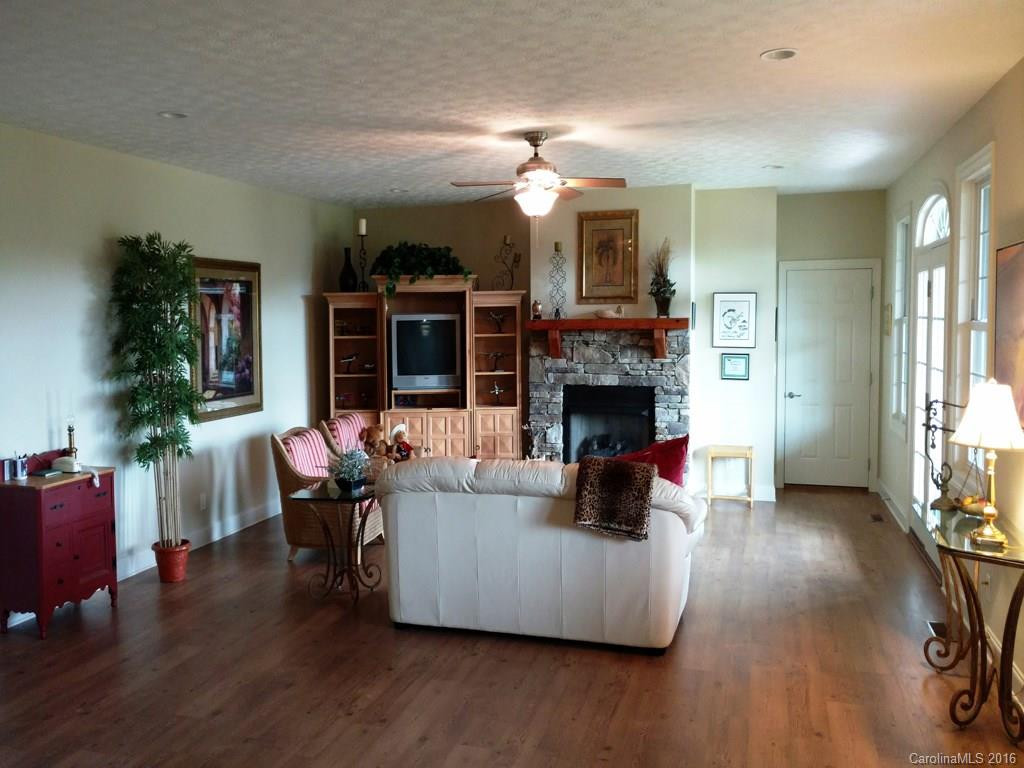 8 Country Club Road - Photo 15