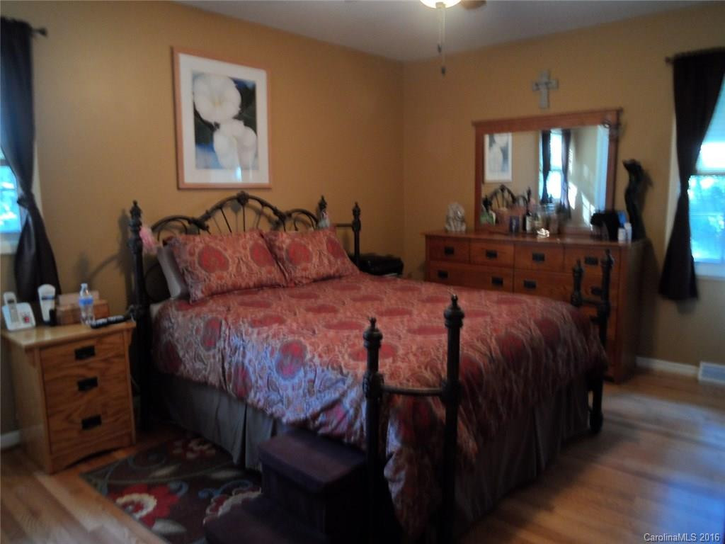 52 Woodbury Road - Photo 9