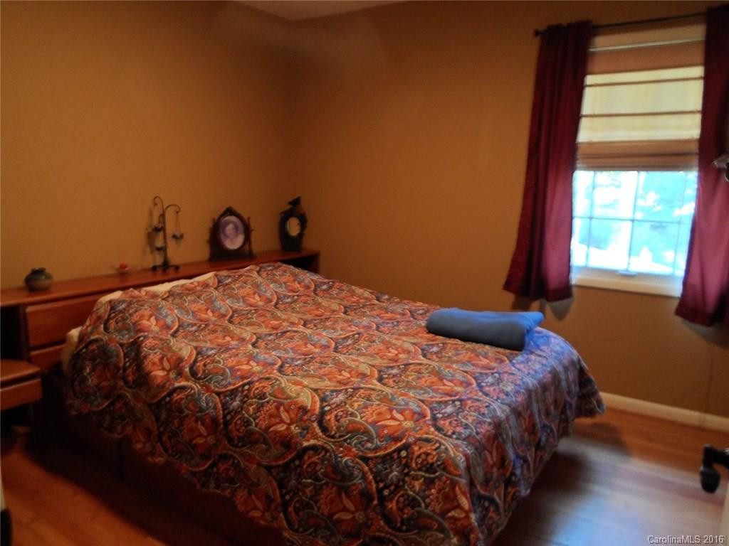 52 Woodbury Road - Photo 10
