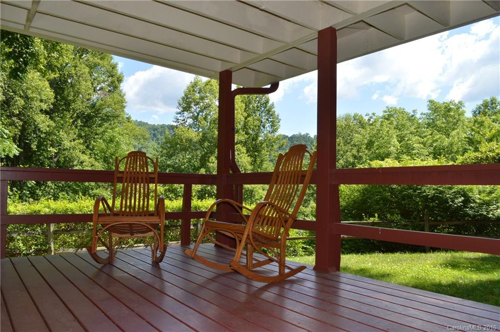 202 Cedar Drive - Photo 4