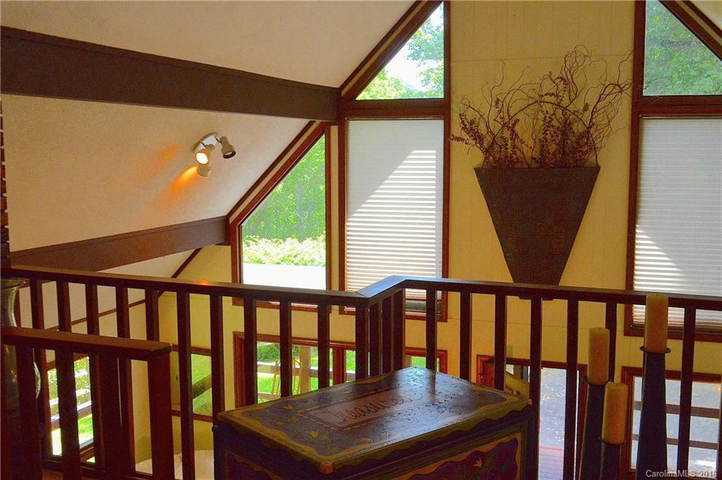 202 Cedar Drive - Photo 5