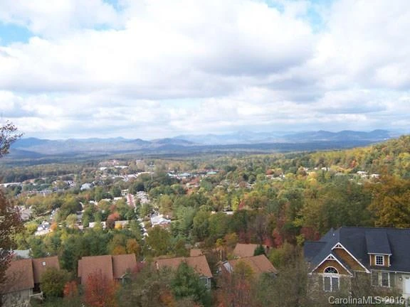 82 Distant View Drive