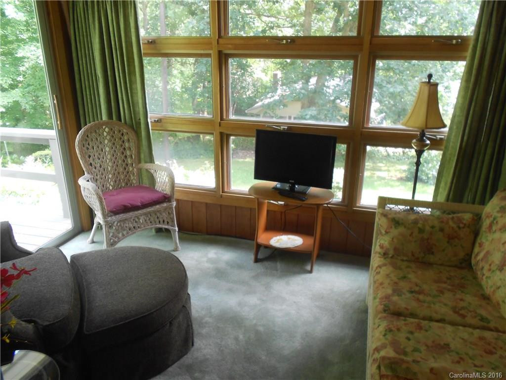250 Grayson Drive - Photo 3