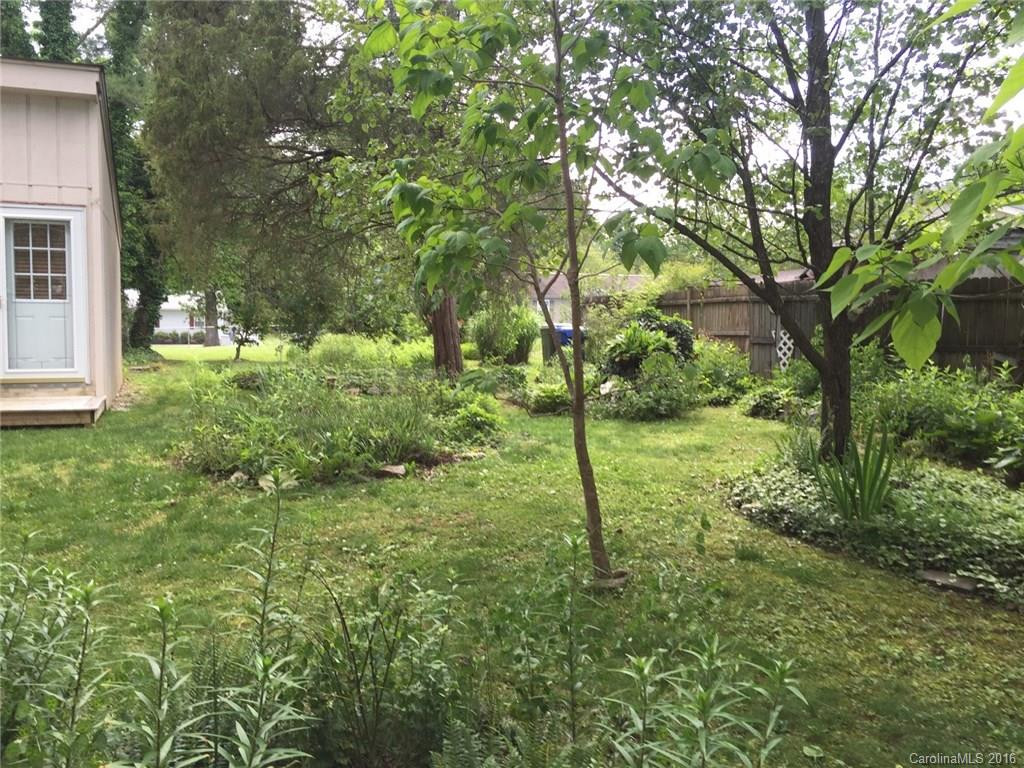 613 Brooklyn Avenue - Photo 18