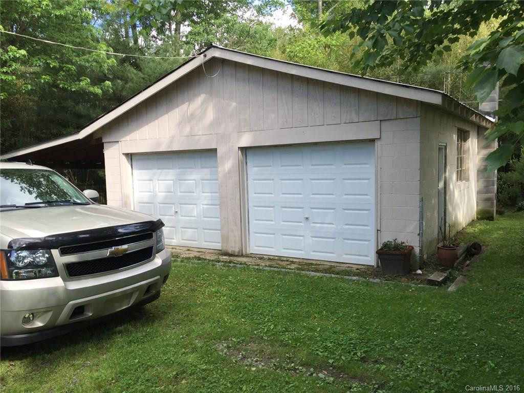 613 Brooklyn Avenue - Photo 4