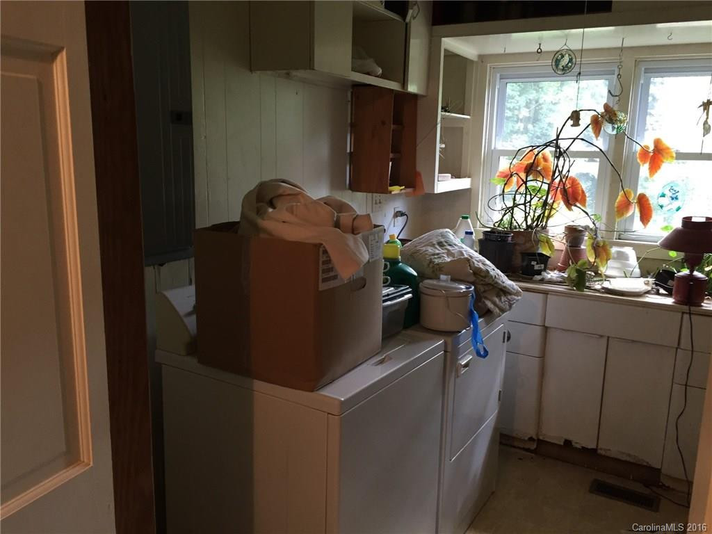 613 Brooklyn Avenue - Photo 7