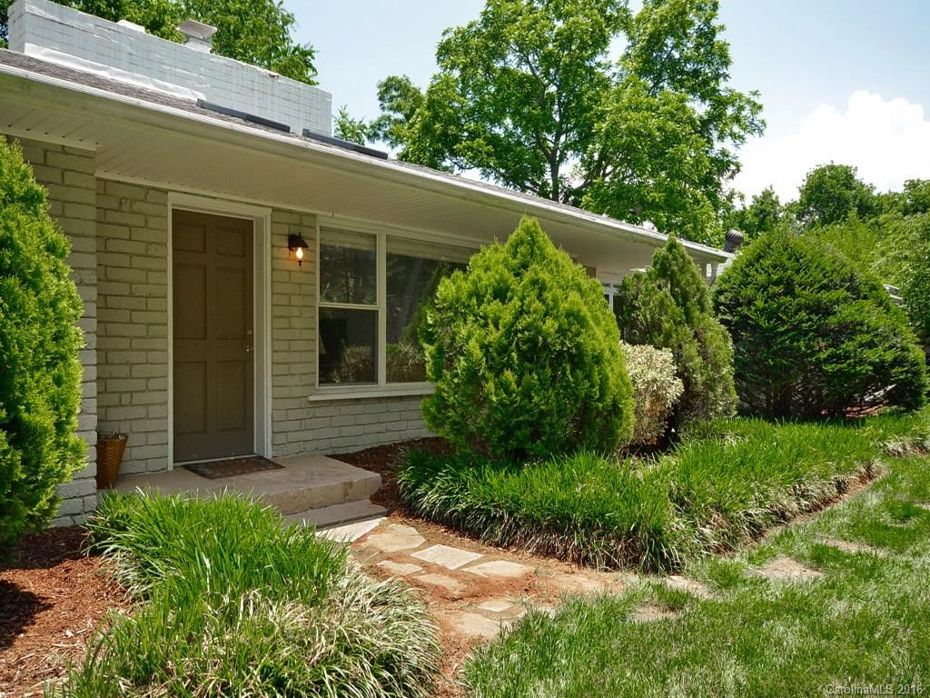 302 White Pine Drive - Photo 3